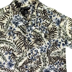 Consensus Hawaiian Shirt Men M Floral Short Sleeve Rayon Aloha Surf Tiki Beach
